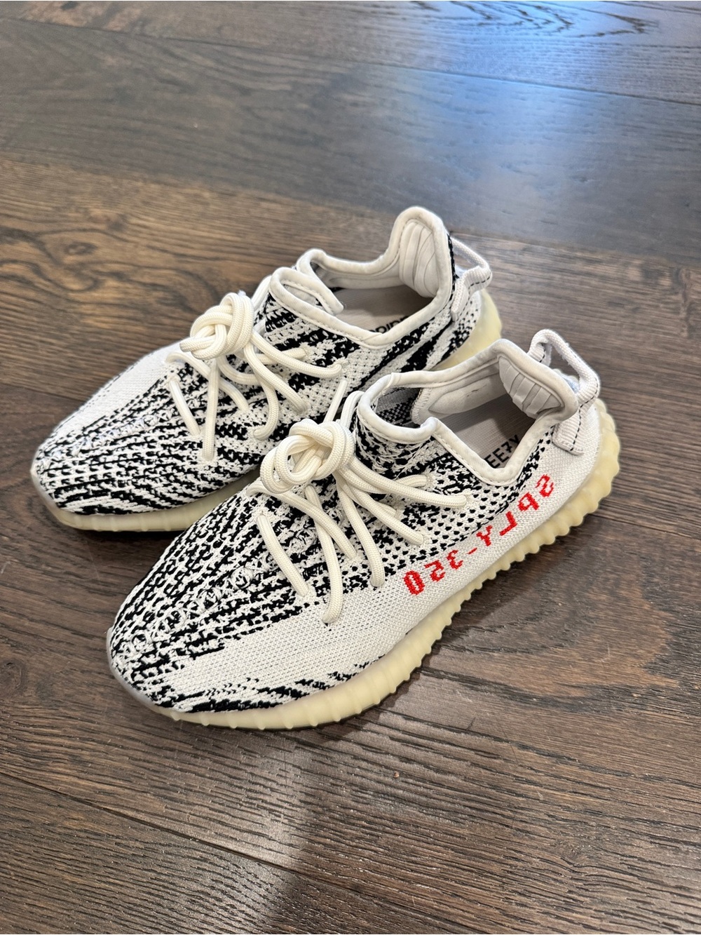 Yeezy Boost 350 V2 Zebra